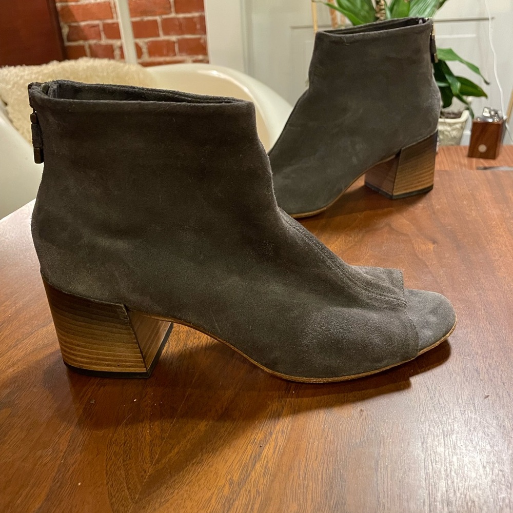 Alberto Fermani Solara peep-toe suede ankle bootie